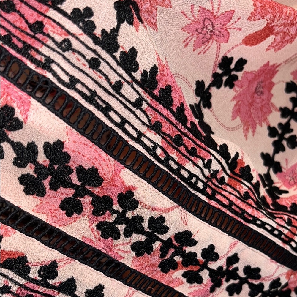 NWOTs TopShop Pink and Black Floral Lightweight Dress  Woman Size 6 - Picture 10 of 13